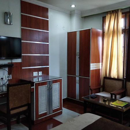 Hotel Yatrik Jhānsi المظهر الخارجي الصورة
