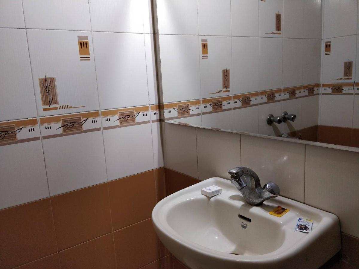 Hotel Yatrik Jhānsi المظهر الخارجي الصورة