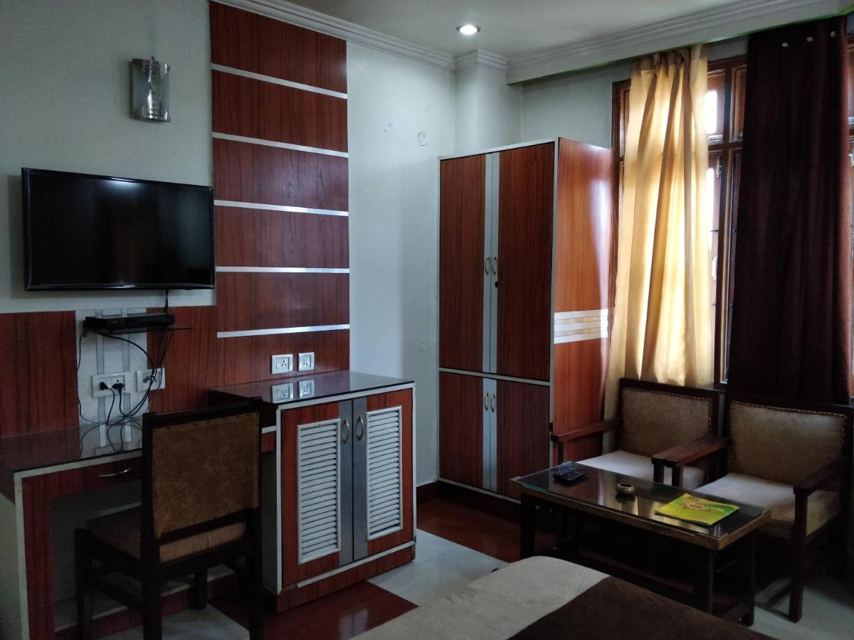 Hotel Yatrik Jhānsi المظهر الخارجي الصورة